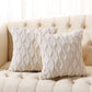 Housse de coussin en peluche douce avec motif géométrique en losanges brodé – Housse de coussin décoratif minimaliste unie pour canapé