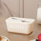 🧈 50 % DE RÉDUCTION ! 🍞 Grand beurrier en plastique avec couvercle et couteau intégré – Gain de place, conserve la fraîcheur et idéal pour la cuisine 🏠