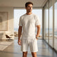 Ensemble haut à manches courtes texturé et short pour homme