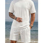 Ensemble haut à manches courtes texturé et short pour homme
